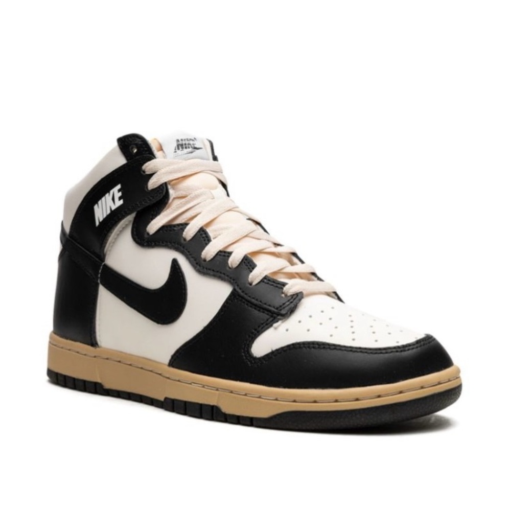 Nike Dunk High Retro Vintage Panda - size 8